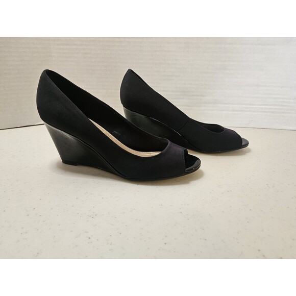 Bandolino Women's Tuff Love Peep Toe Wedge Pump Black Size US 7 Shoe - Picture 1 of 5